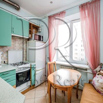 Вільгельма Котарбінського вул. (Миколи Кравченка), 8