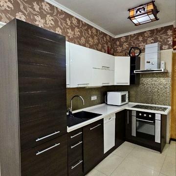 Базарна вул., 5/2