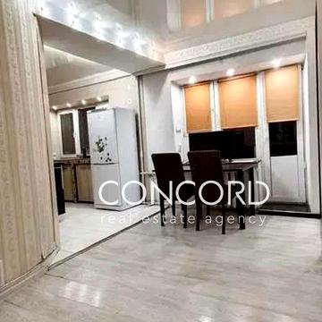 Голосіївський просп. (40-річчя Жовтня), 82