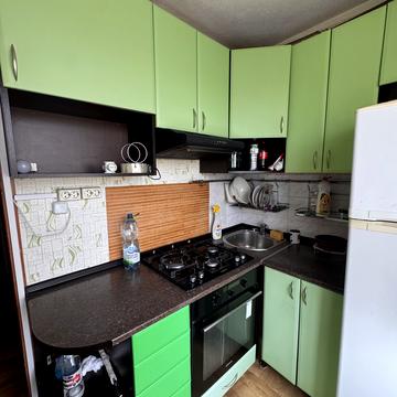 Празька вул., 19