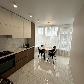 Пасічна вул., (Будинок 2)