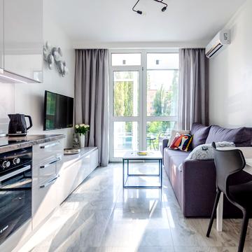 Предславинська вул., 40