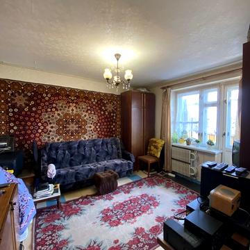 Євгена Мельнікова вул., 1