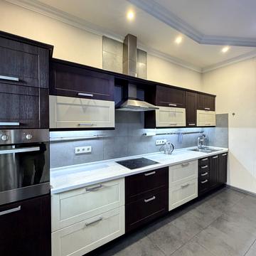 Гната Хоткевича вул. (Червоногвардійська), 12