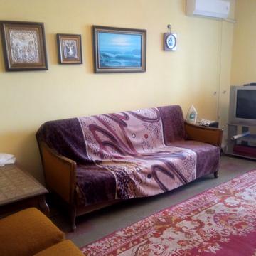 Гетьмана Петра Дорошенка вул. (Генерала Грушевого), 12