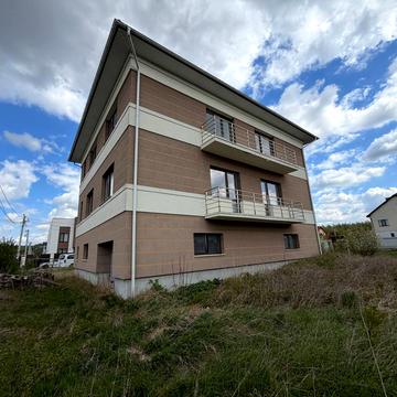 Степана Бандери вул., 36