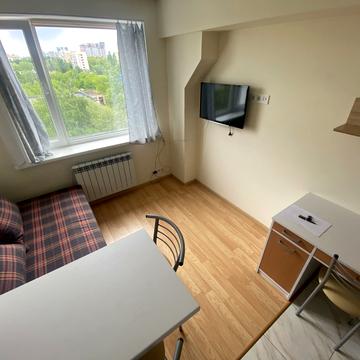 Машинобудівна вул., 41