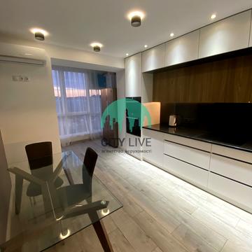 Бастіонна вул., 1