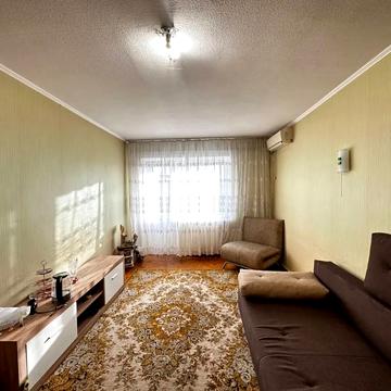 Олександра Поля просп. (Кірова), 80-А