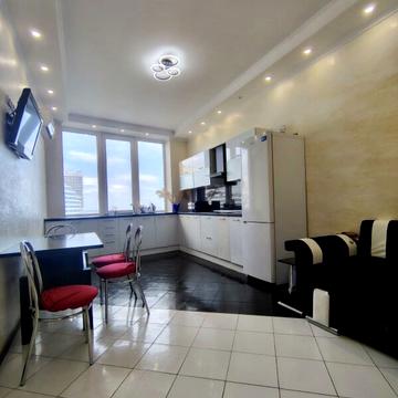 Літературна вул., 12а, к.1