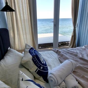 Дача Ковалевського вул., 1