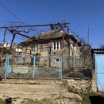 Горянська вул., 37