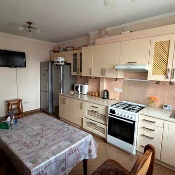 Слобідська вул., 27