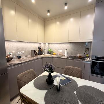 Університетська вул., 3/11