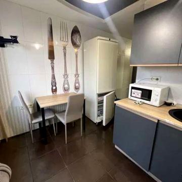 Лісовий просп., 31