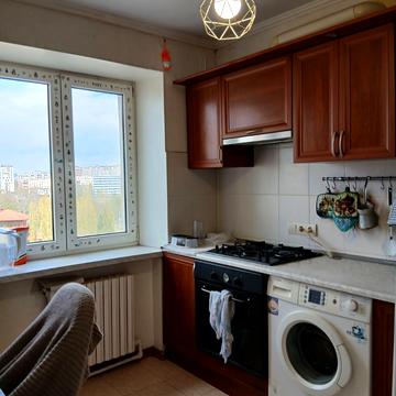 Адміральський просп. (Патріса Лумумби), 1в