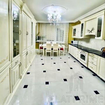 Валерія Лобановського просп., 150-Д