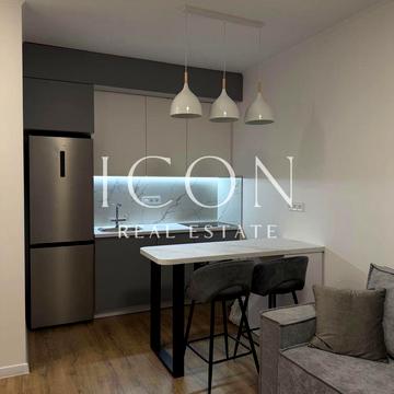 Салютна вул., 2к6