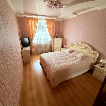 Української Дивізії вул., 7