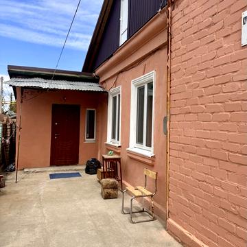 Кустанайська вул.