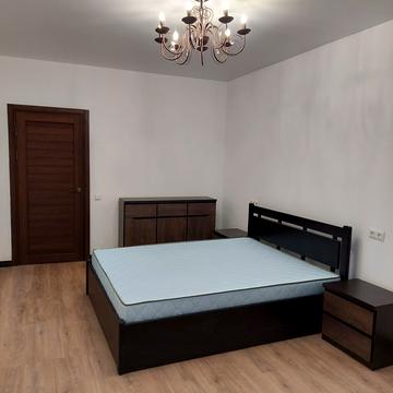 Університетська вул., 1-В