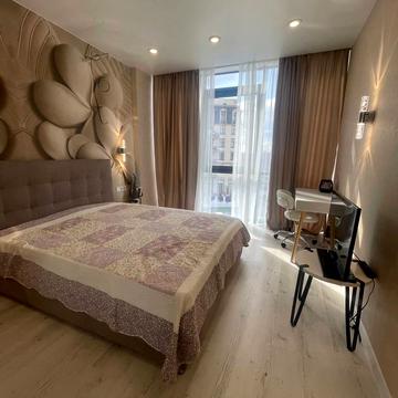 Дружби Народів вул., 14