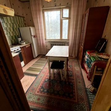 Князя Володимира Великого просп., 73