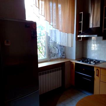 Кловський узвіз, 10