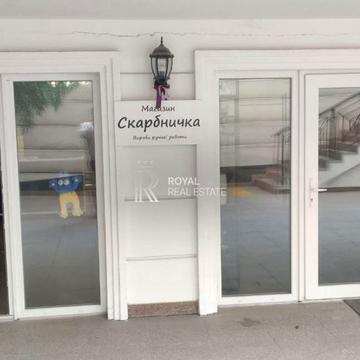 Володимира Сікевича вул., 24
