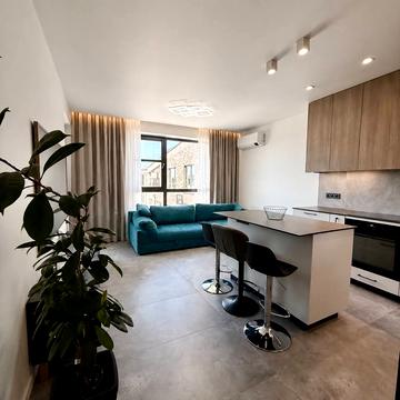 Українська вул., 1-Б/1