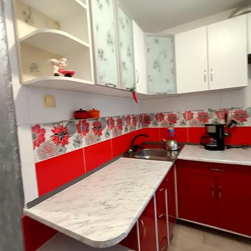 Свободи просп. (Прокофєва), 32