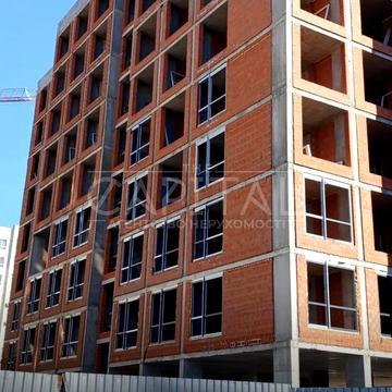 Бакинська вул., 1