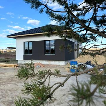 Новодвірська вул.