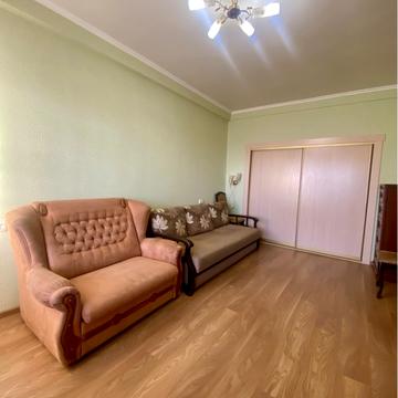 Професора Толока вул. (Маршала Чуйкова), 24