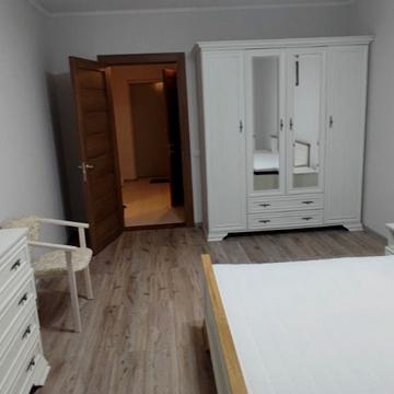 Ревуцького вул., 54