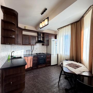 Шолом-Алейхема вул., 93