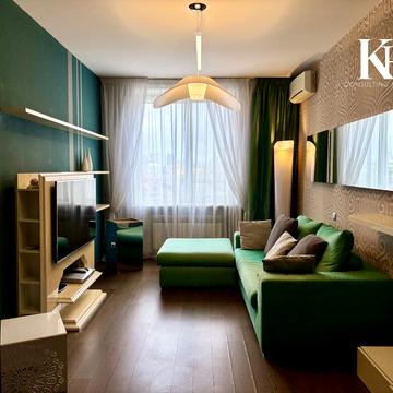 Лесі Українки просп. (Пушкіна), 13