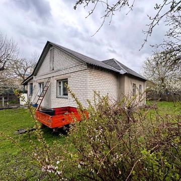 Путивльська вул., 33