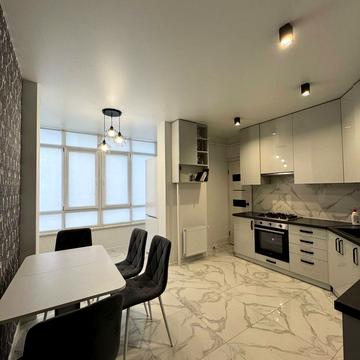 Еммануїла Миська вул. (), 42а