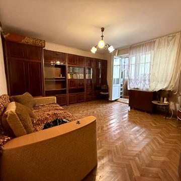 Бреуса вул., 61/4