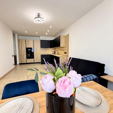 Євгена Сверстюка вул. (Марини Раскової), 6-Г