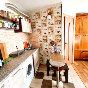 Харківська вул., 20