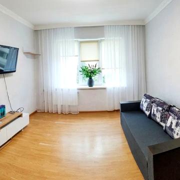 Червоної Калини просп. (Володимира Маяковського), 28-Б