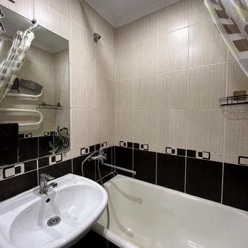 Зоологічна вул., 12/15