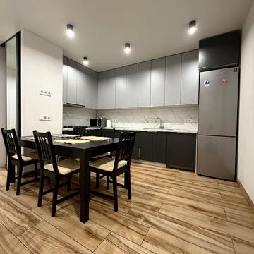 Вячеслава Липинського вул. (), 29-Б