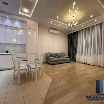 Дмитра Яворницького просп. (Карла Маркса), 3