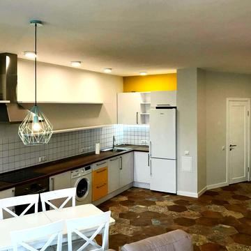 Академіка Глушкова просп., 9-В