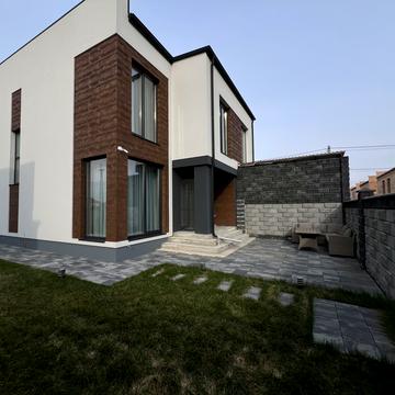 Спокійна, 29