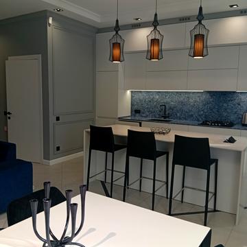 Травневий пров., 4