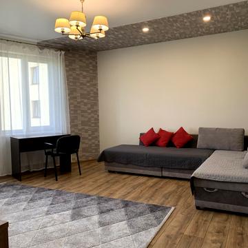 Липова Алея вул., 15